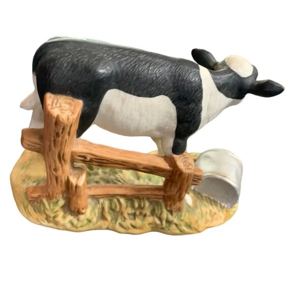 Homco 1459 Cow Figure Figurine 5.5 in Length x 4 in Tall Black White Milk Pail - Picture 2 of 4